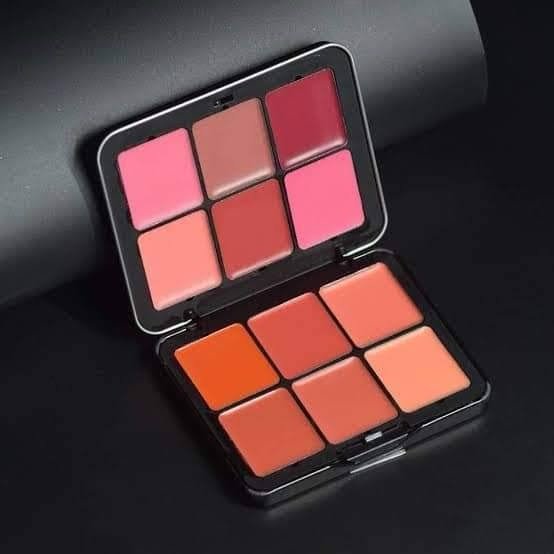 Carla Secret Blush palettes
